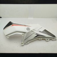 Пластик бака лівий білий T250X
