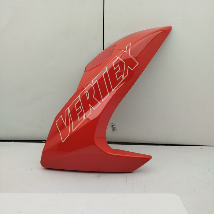 Пластик бака лівий червоний VERTEX 300