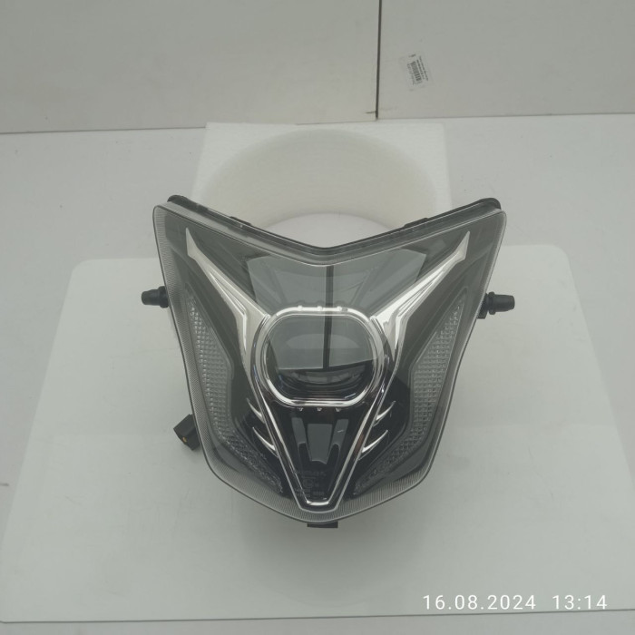 Фара передня X-LINE