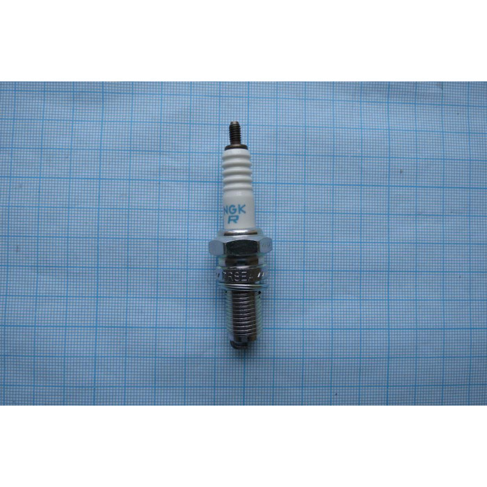 Свічка NGK DR8EA -- X-Road Light 200