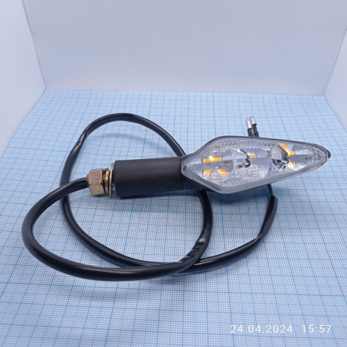 Поворотник задній правий (600/LED) CR6s