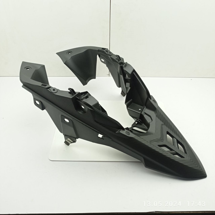 Клюв переднего крила ADX250