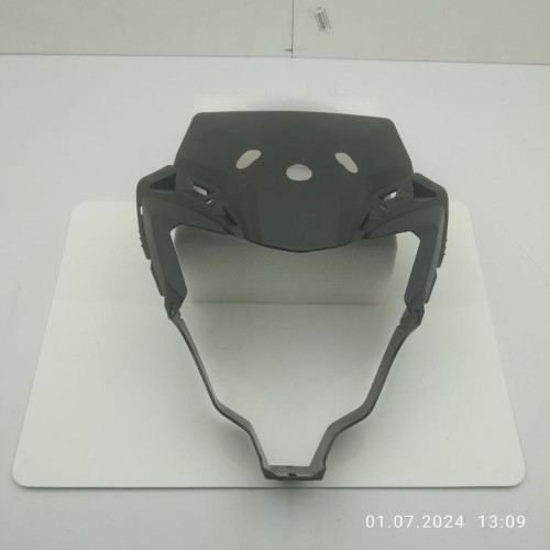 Накладка передньої фари ADX250
