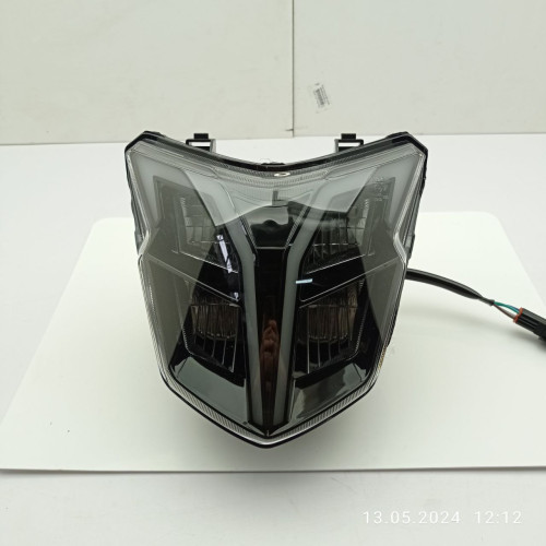 Фара передня ADX250