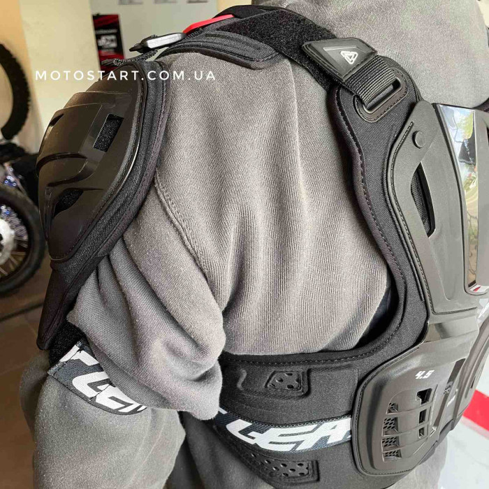 Захист тіла LEATT Chest Protector 4.5 Pro (Black)