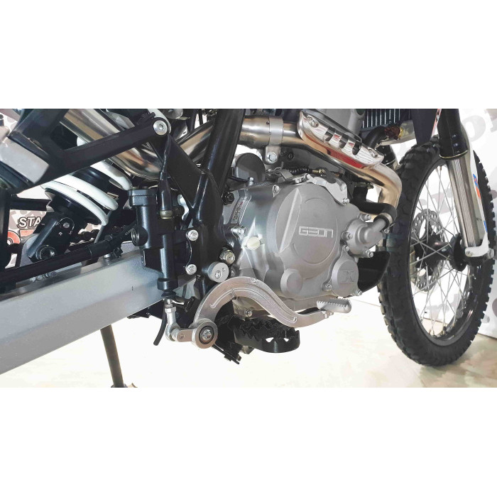 Мотоцикл Geon Dakar 250E TwinCam (6-ступ КПП)