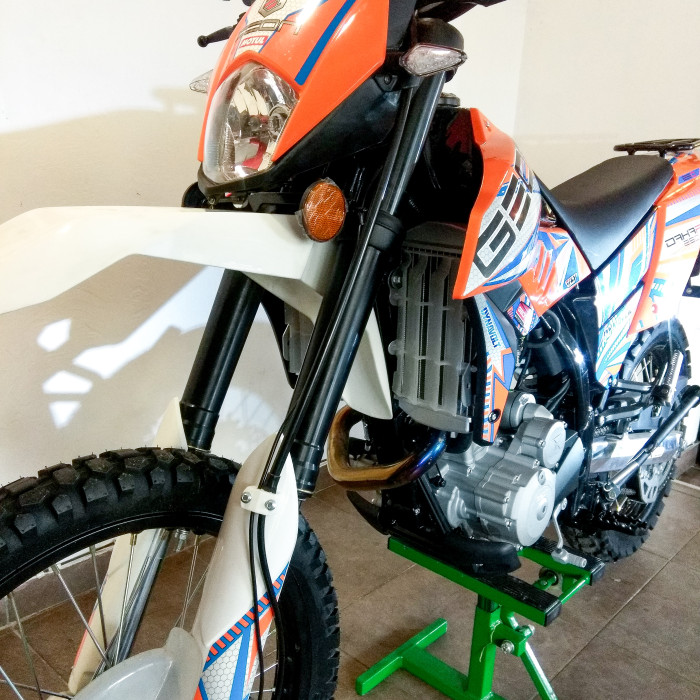 Мотоцикл Geon Dakar 250 X TwinCam (Enduro) 5-ступ КПП