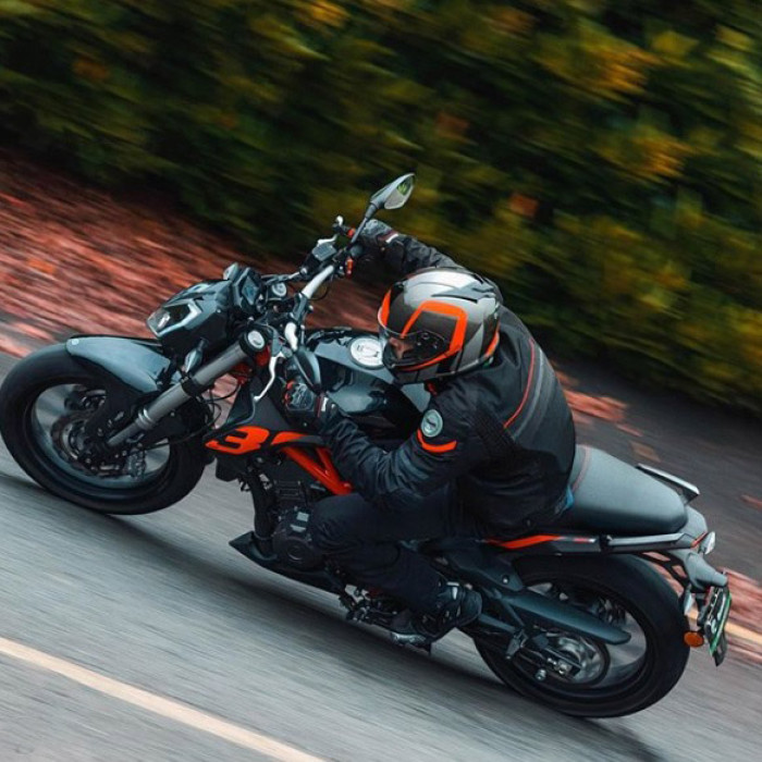 Мотоцикл Benelli TNT 302S ABS 2021