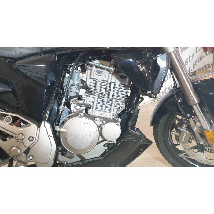 Мотоцикл Geon Stinger 250