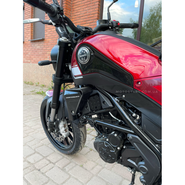 Мотоцикл Benelli Leoncino 250 EFI ABS