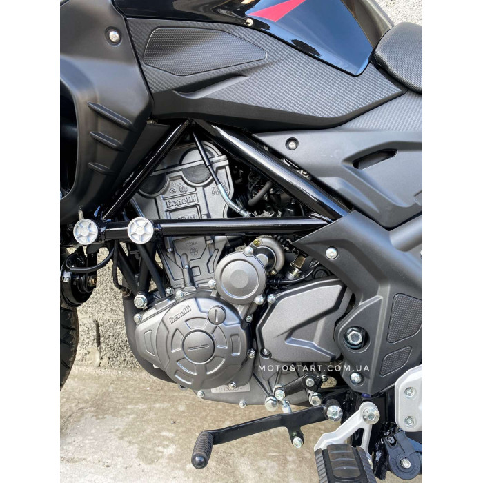 Мотоцикл Benelli TRK 251