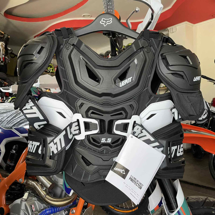 Захист тіла LEATT Chest Protector 5.5 Pro HD (Black)