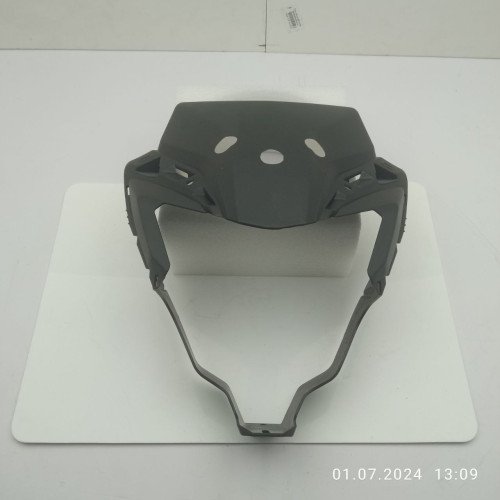 Накладка передньої фари ADX250