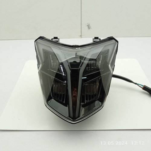 Фара передня ADX250